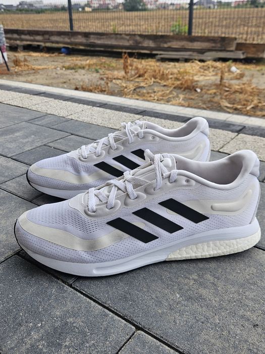 Białe buty adidas Supernova r. 48