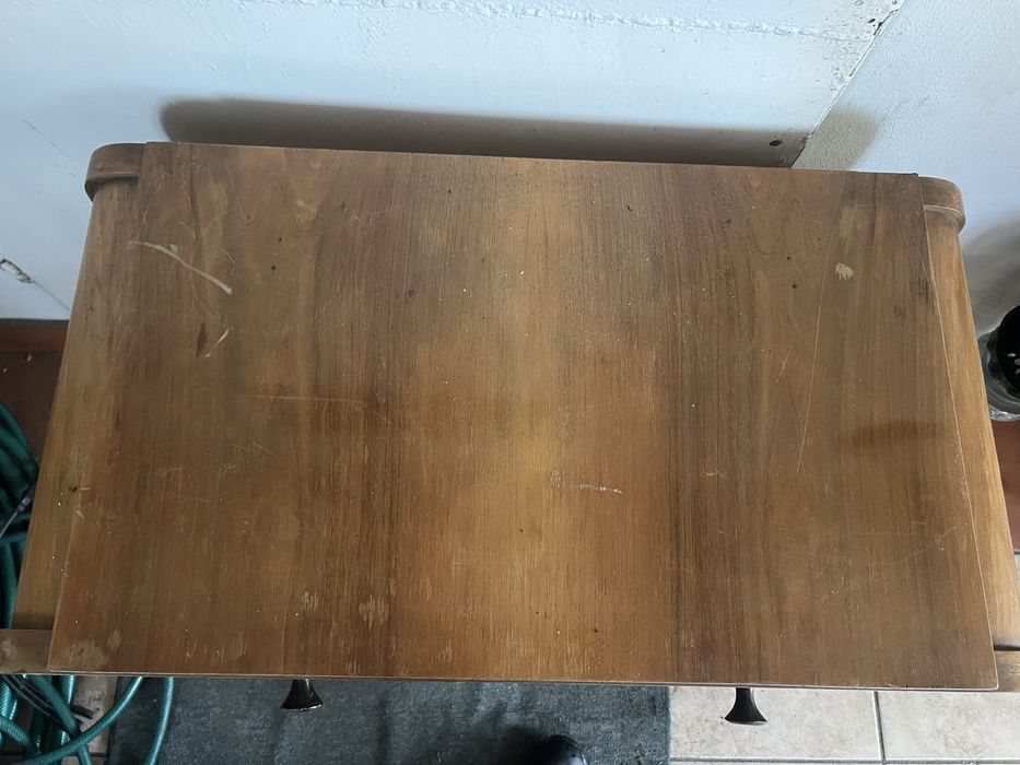 Stolik pod telewizor