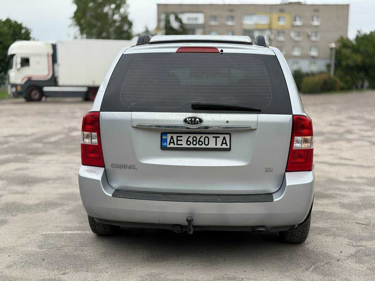 Автомобиль KIA Carnival 2007 2-ге покоління
