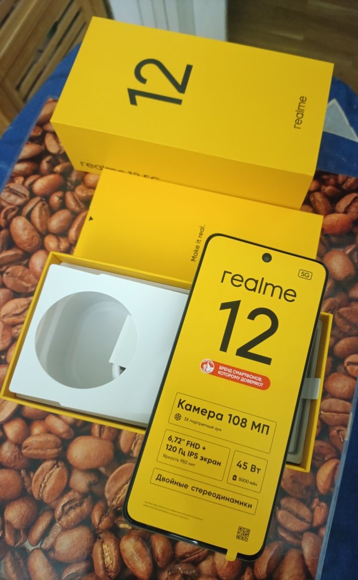 Realme 12 5G 256 ГБ / 8 ГБ