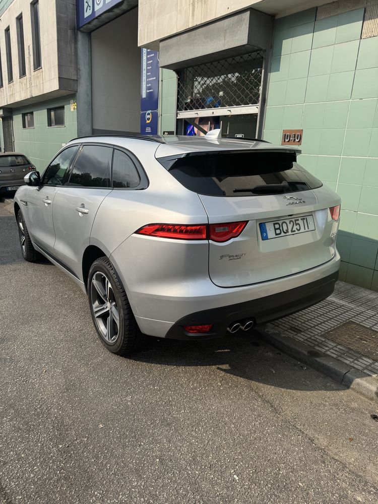 Jaguar f-place carro em otimo estado.