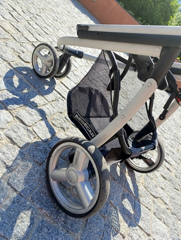 Carrinho bebé usado