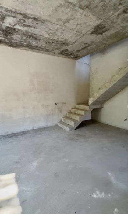 Новий котедж (двоян) в центрі міста