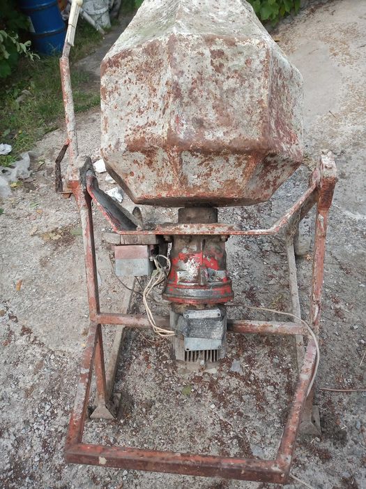 Продам или сдам в  аренду Бетономешалку 0,5м3