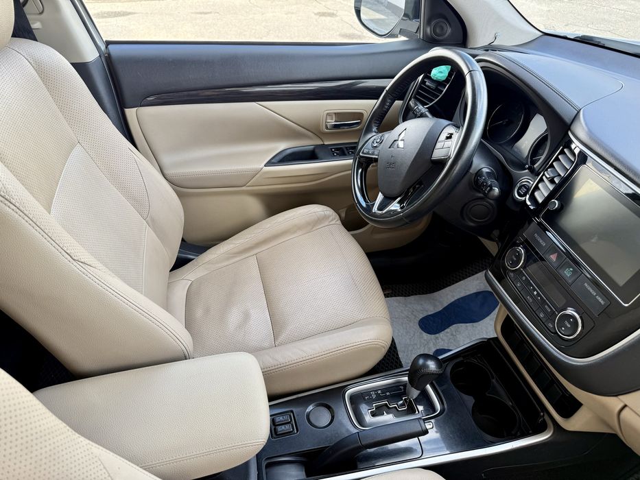 Mitsubishi Outlander 2017
