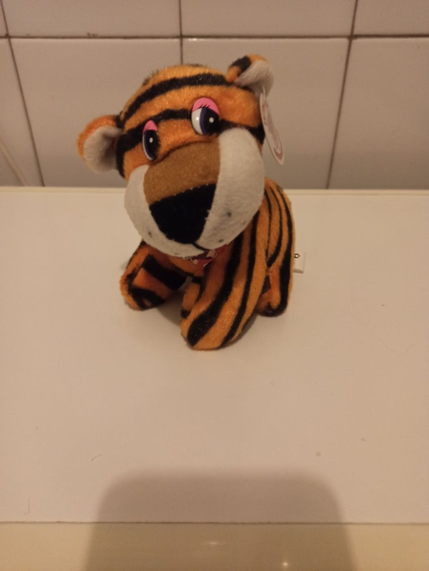 Продам новую мягкую игрушку тигр