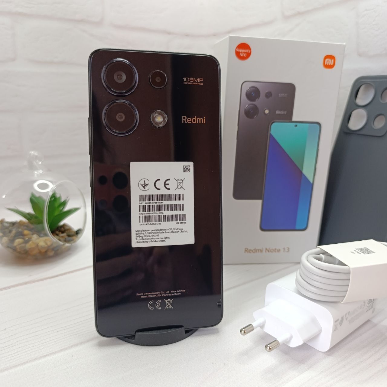 Продам телефон Redmi note 13 8+4/256Gb NFC в гарному стані
