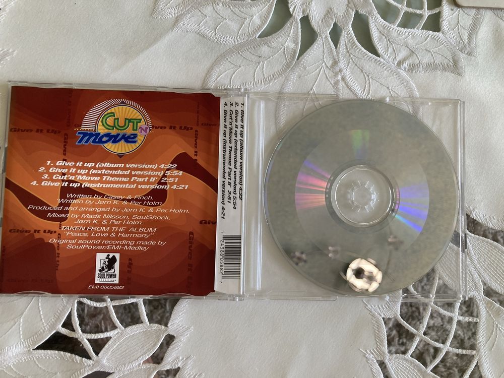 Płyta Cd Cut N’ Move Give It Up Maxi CD Lata 90 Klasyka