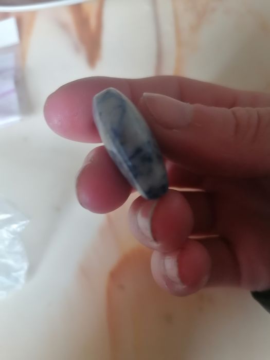 Кулон ввиде сердца.