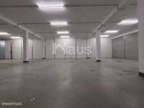 Nave com 10000m2 com facilidade de acesso ao porto de Setúbal e aut...