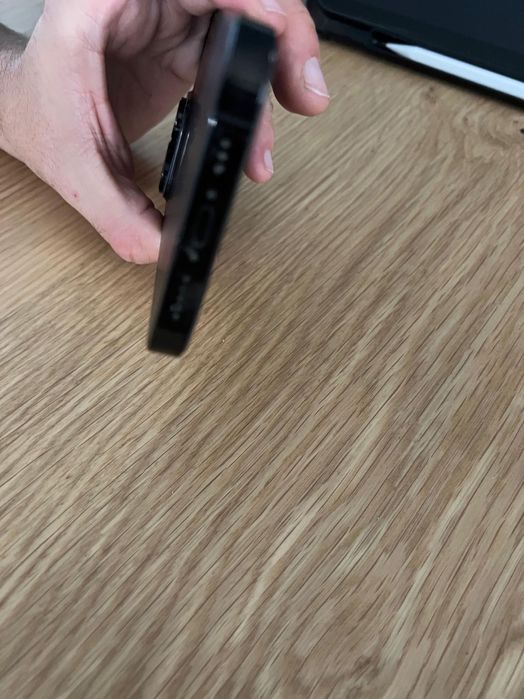 iPhone 14 Pro como novo