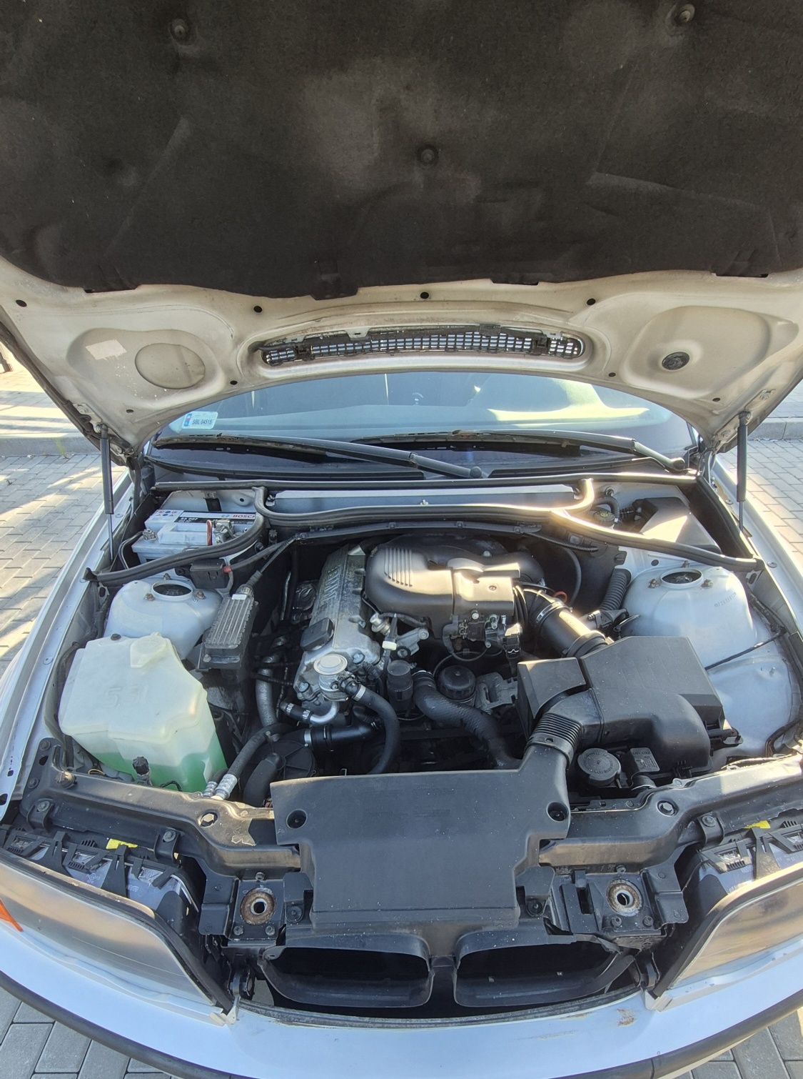 Silnik bmw m43b19 jeszcze w aucie e46