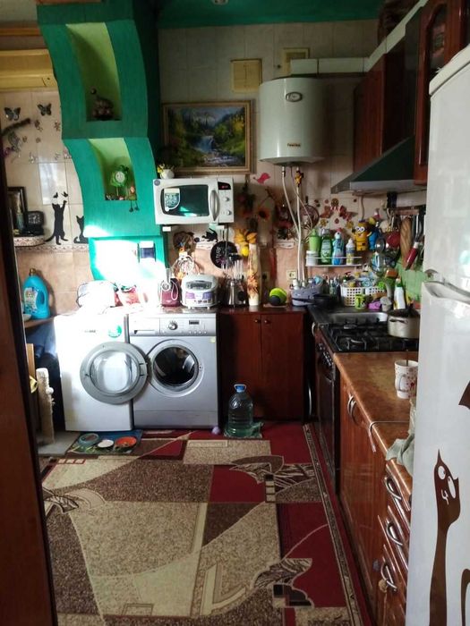 Продам великий красивий 5-кімнатний будинок + ділянка, торг