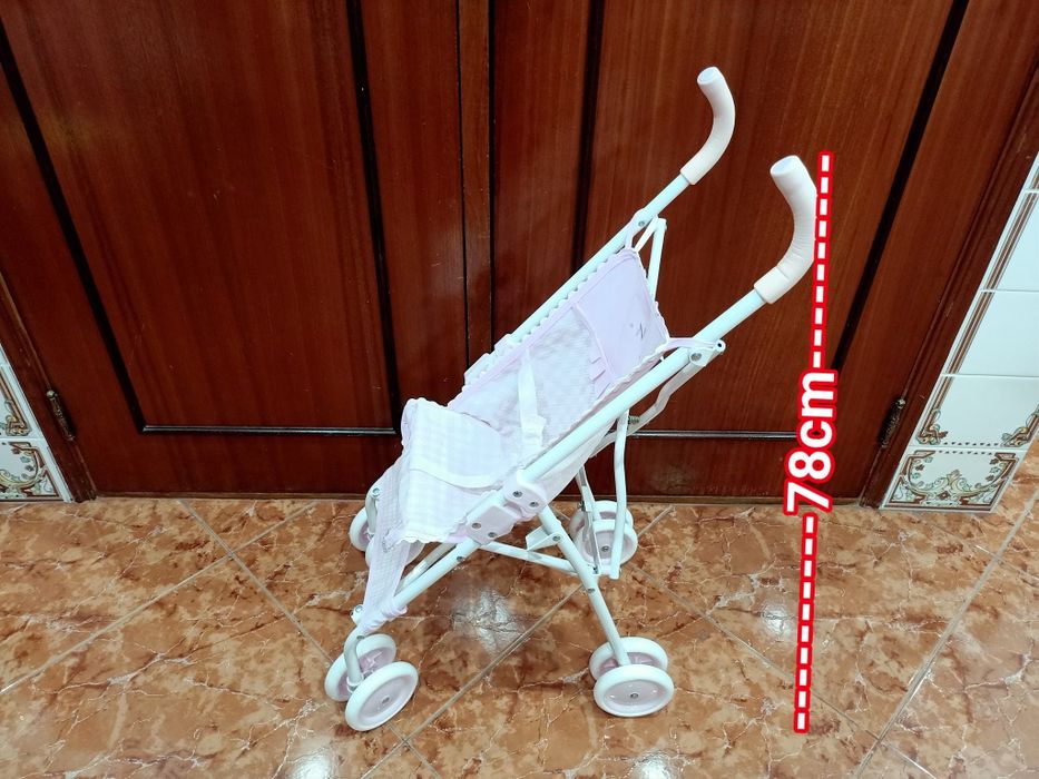 Carrinho de bebe bonecas brinquedos meninas crianças bebé casa quarto.