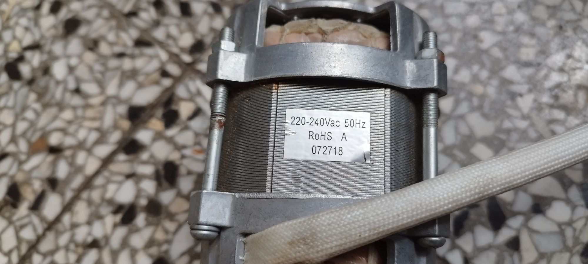 Triton Ostrzarka wodna wolnoobrotowa Triton TWSS10