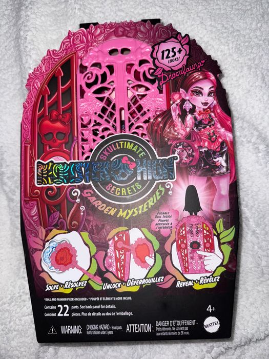 Monster High   Монстер Хай Дракулаура таємниці секретного сада