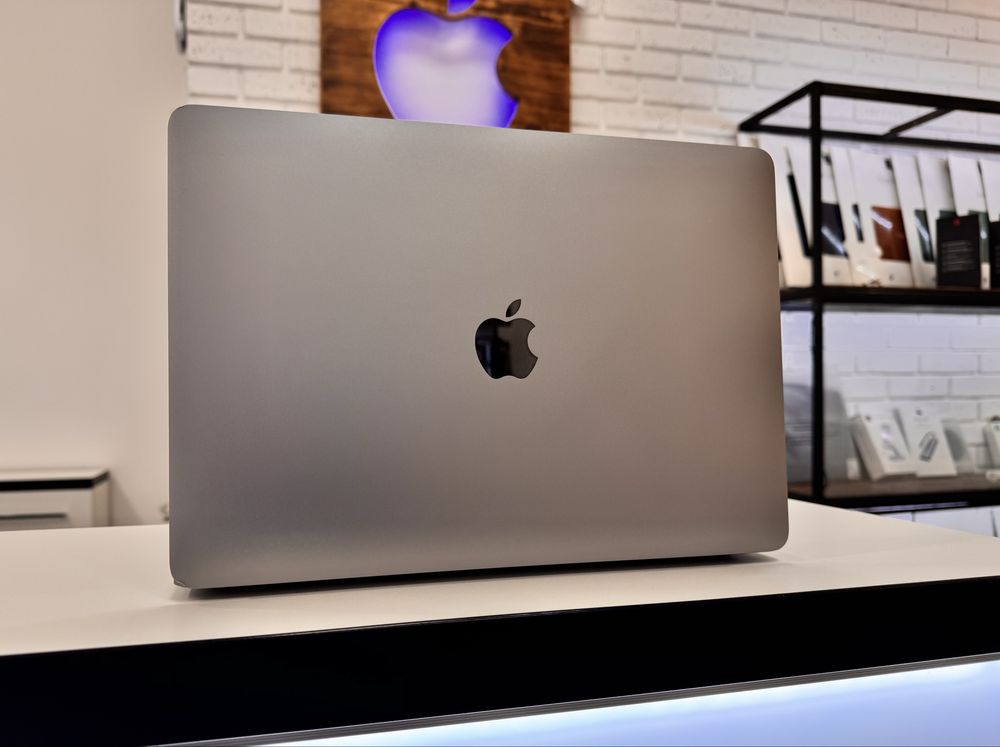 MacBook Air 13 2020 M1 8/512 (MGN73) Space Gray Магазин Гарантія