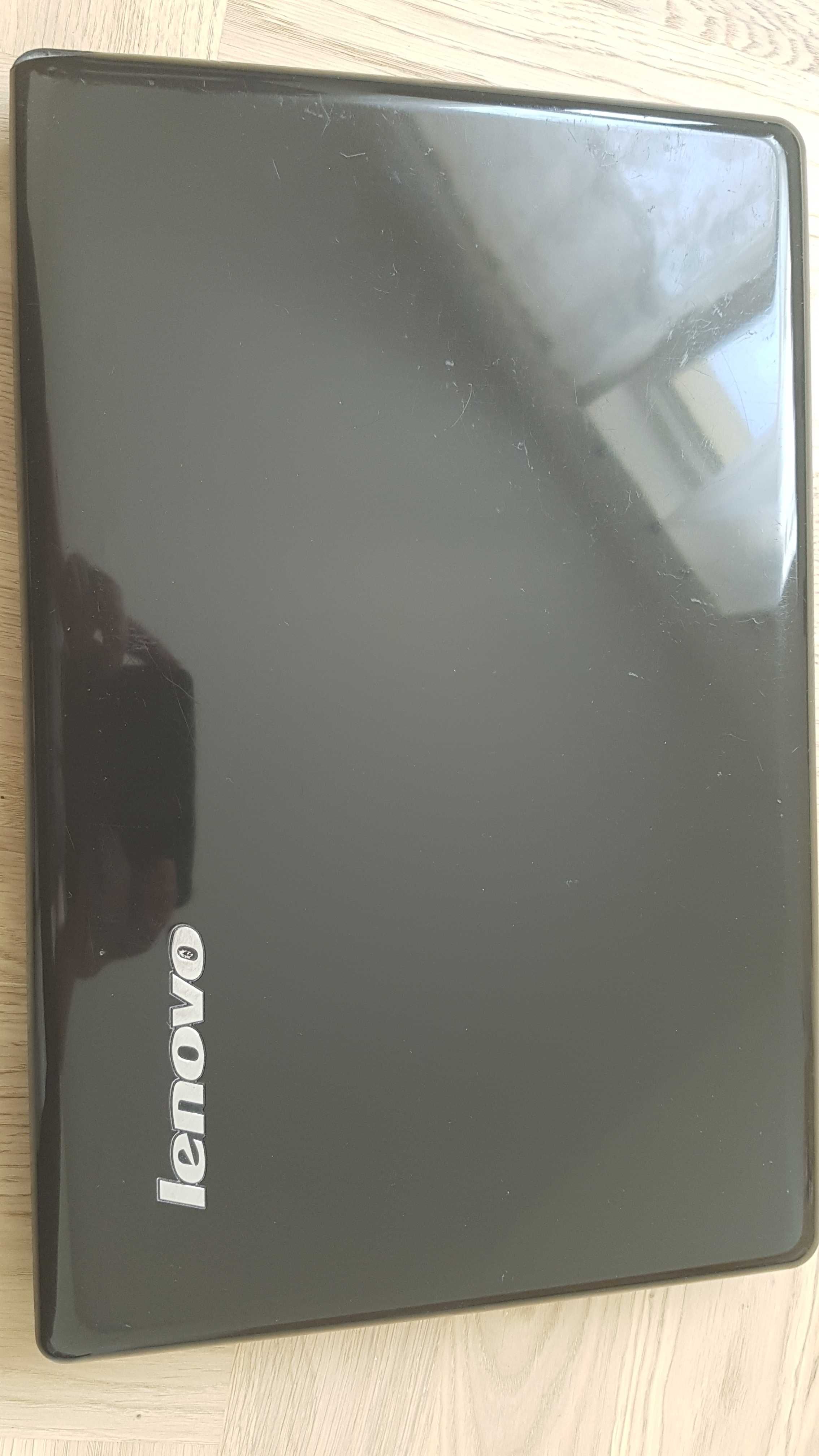 Laptop Lenovo Ideapad Z560 4GB RAM 500GB HDD