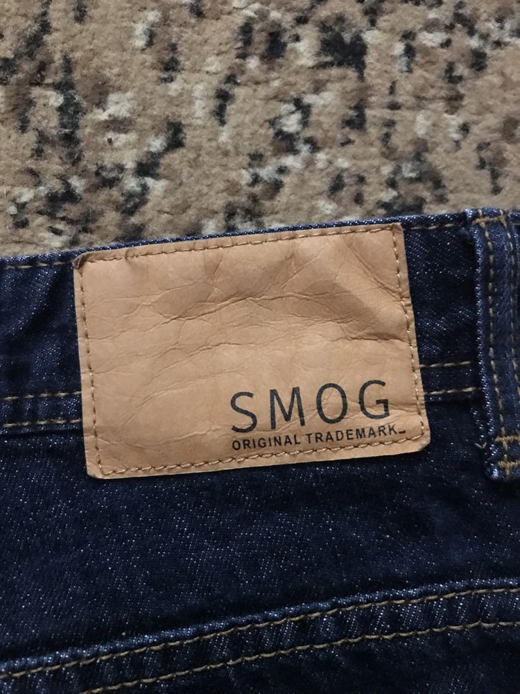 Продам фирменные джинсовые шорты SMOG