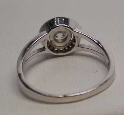 Srebrny pierścionek okrągła markiza z cyrkoniami R.13.