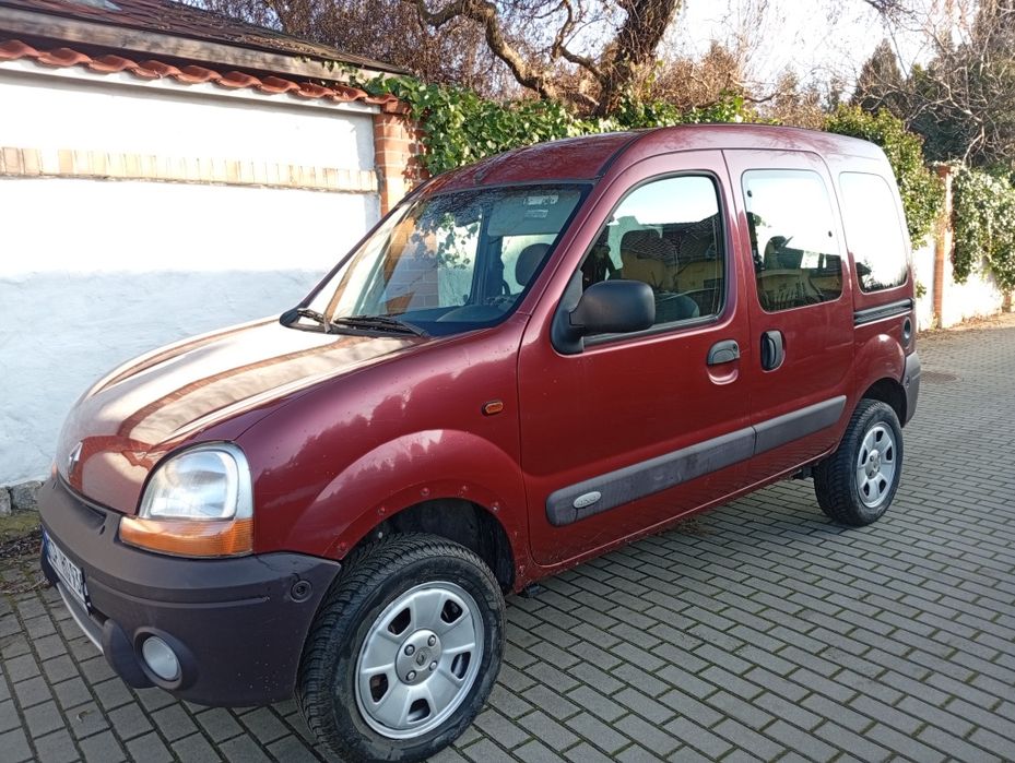 Renault Kangoo 4x4 podwyższony 1.6 benz.-95 kM.