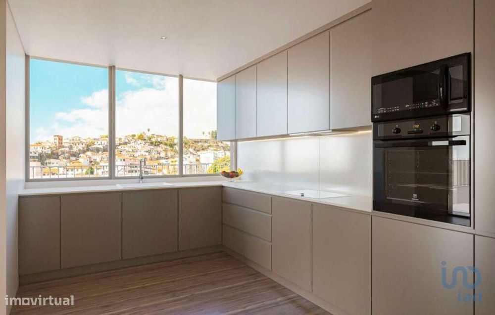 Apartamento T2 em Funchal (Santa Luzia) de 128,00 m2