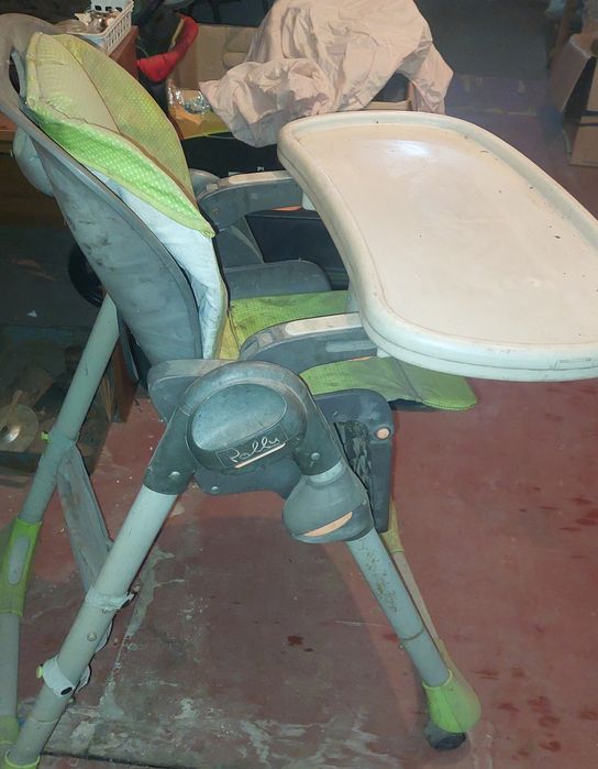 Стульчик для кормления  Chicco.