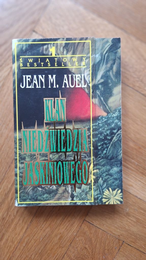 Klan niedźwiedzia jaskiniowego - Jean M. Auel