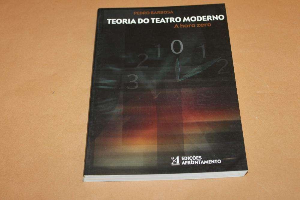 Teoria do Teatro Moderno de Pedro Barbosa