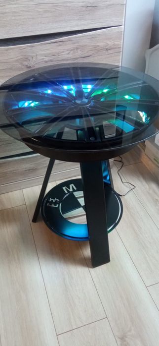 Stolik z felgi z oświetleniem Led