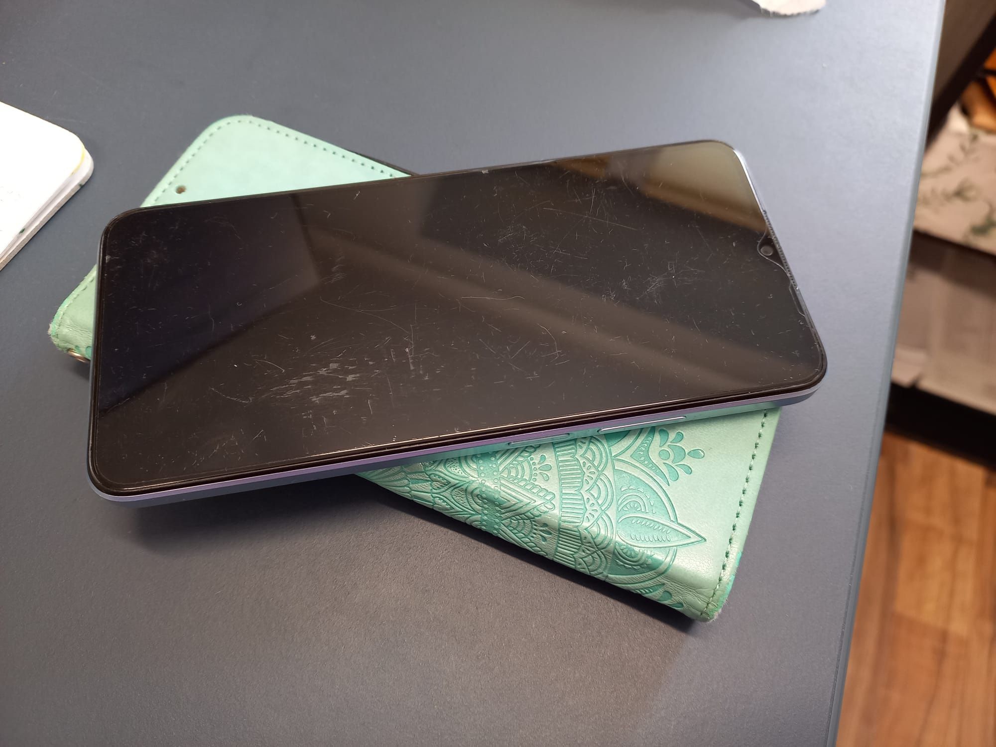 OPPO A 17 model CPH 2477 kolor błękitny