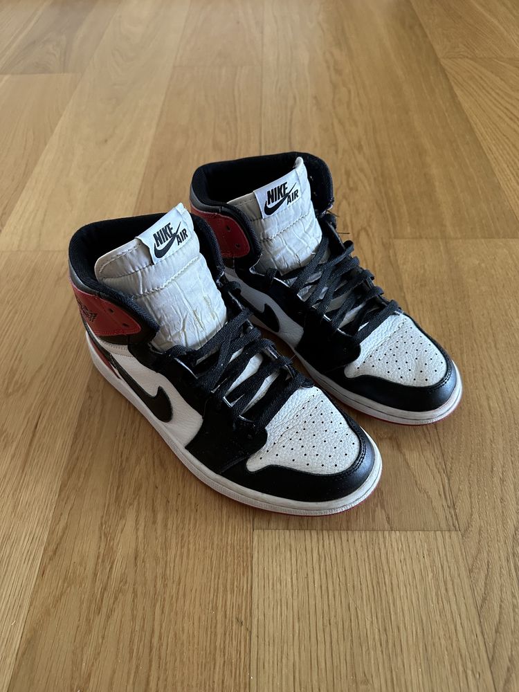 Buty Nike Jordan 1 Retro High Satin Black Toe 43