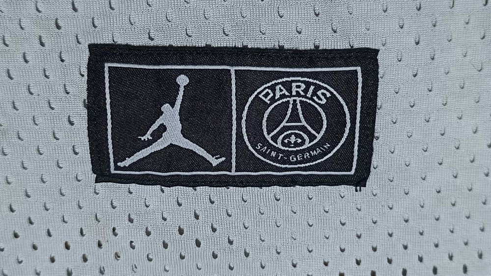 Koszulka JORDAN PARIS SAINT-GERMIN r.M stan bardzo dobry