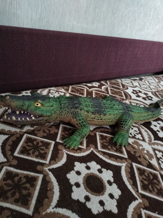 Крокодил іграшки