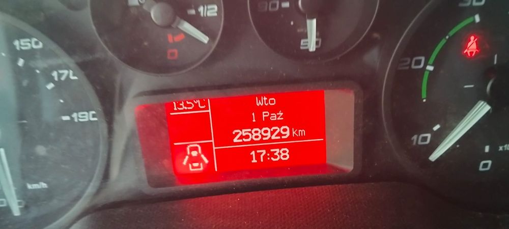 Samochód dostawczy Iveco 2016