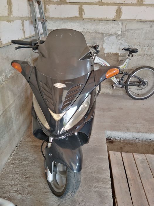 Скутер хороший зверніть увагу