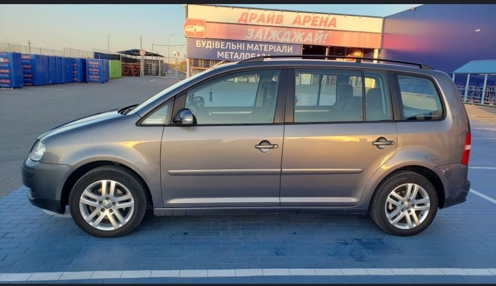 Volkswagen Touran