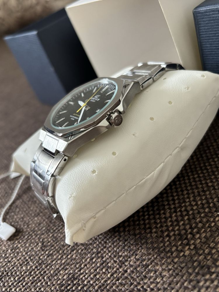 Casio Edifice EFR-S108D-1AVUEF