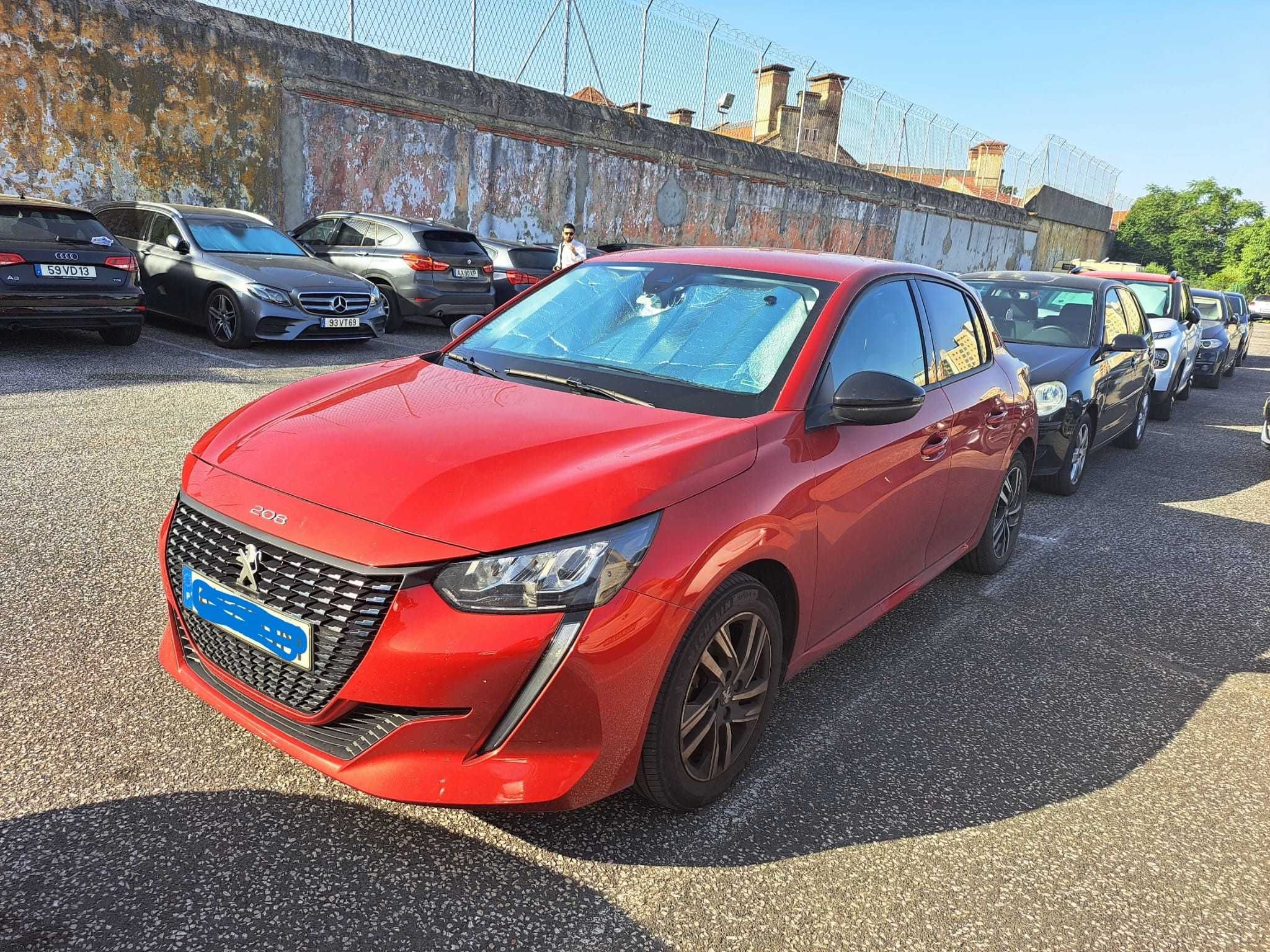 Peugeot 208 1.2 PureTech Allure EAT8 (garantia até DEZ 2025)