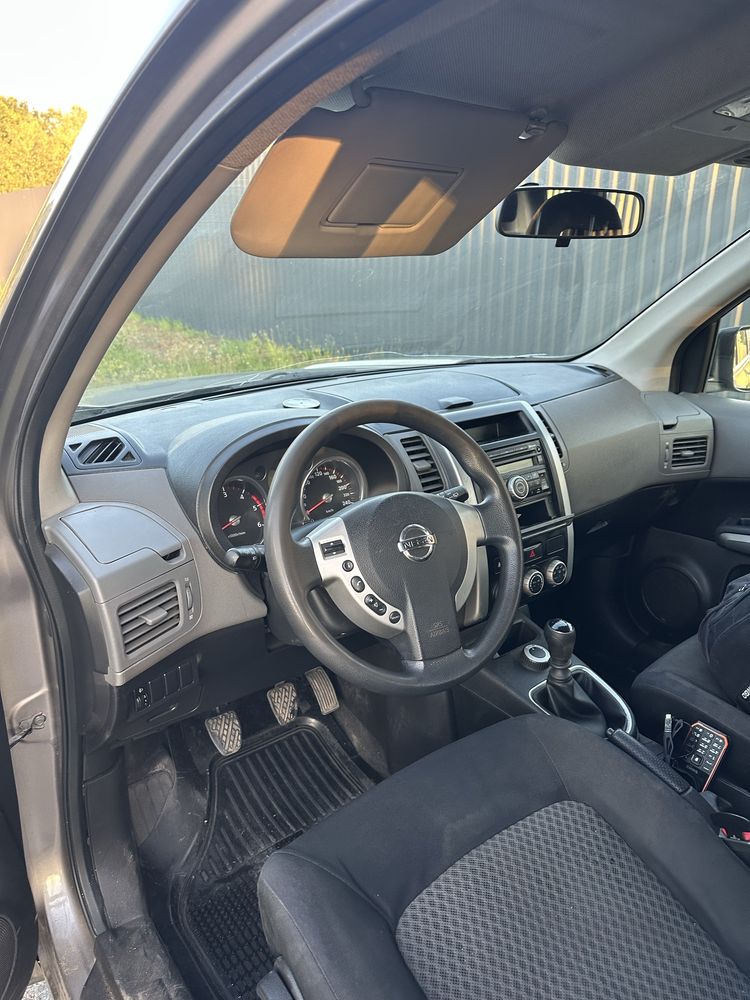 Продам нісан хтреіл 2009р 2.0 диз 4/4