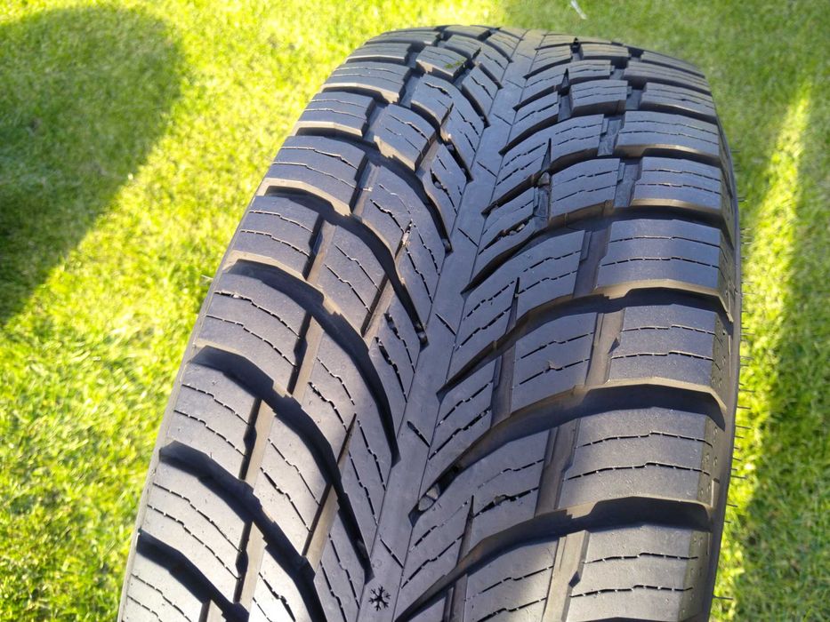 opona 225/55/17C Nokian Seasonproof C 1 sztuka 8mm 2021