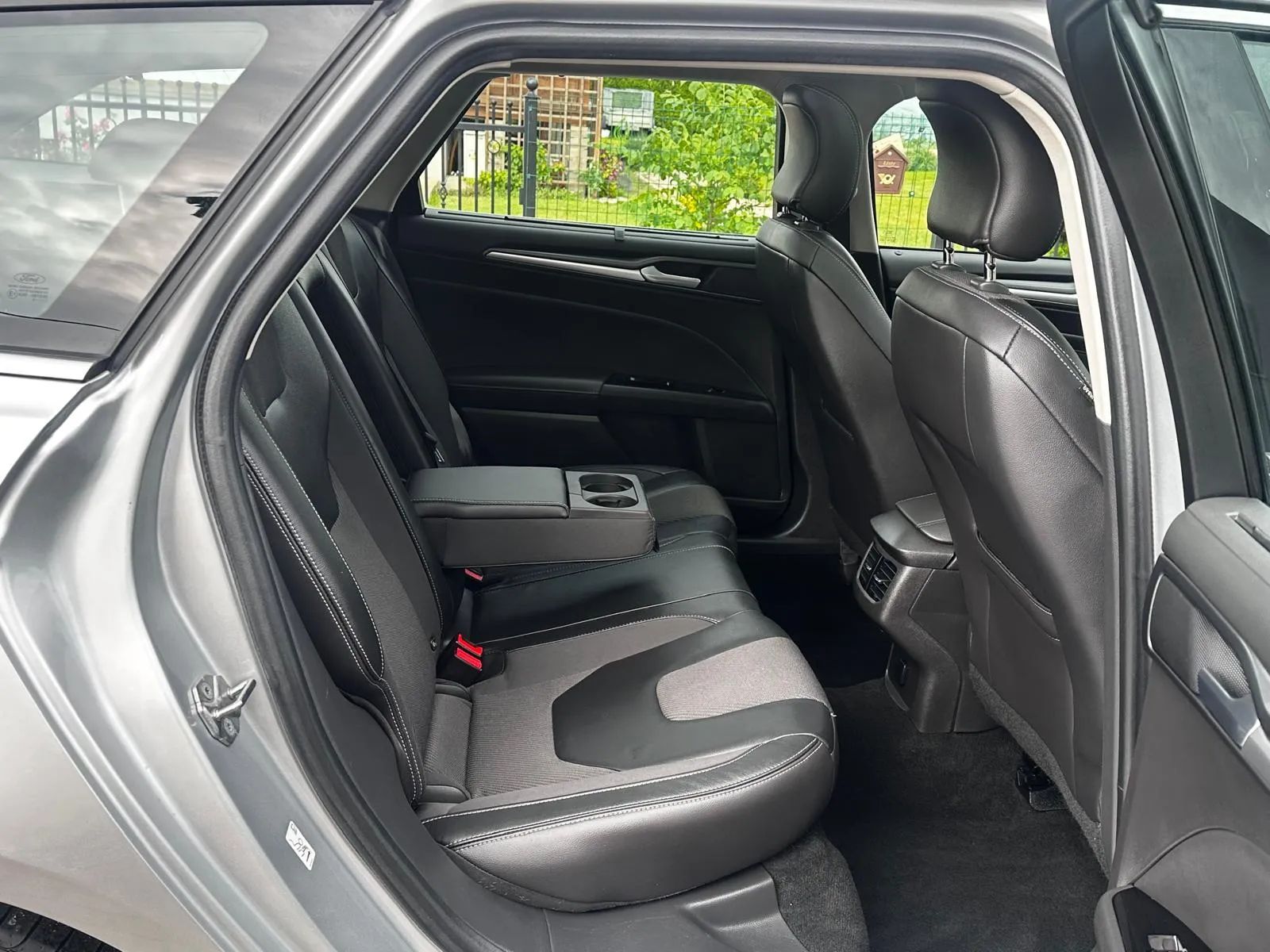 Ford Mondeo St-line 2.0 tdci 180 km Manual Panorama itd