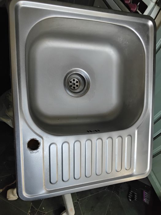 Предлагаю к продаже мойку .