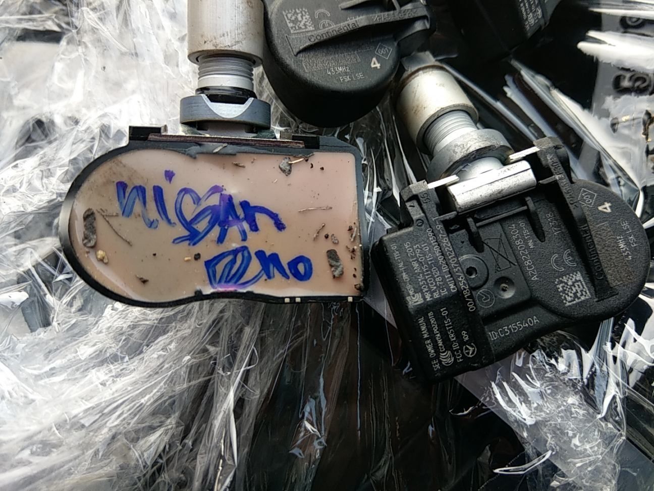 Датчики тиску в шинах 433MHz Renault Nissan Qashqai A2C82208304