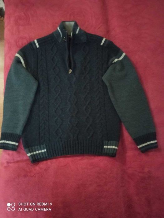 Ciepły męski sweter