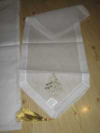 Cudo obrus 180 / 230 + bieżnik haft złote choinki kolekcja na Święta