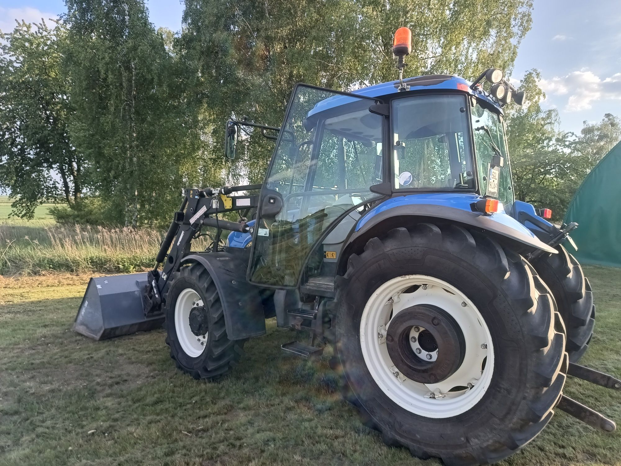 Sprzedam ciągnik New Holland TD 5050