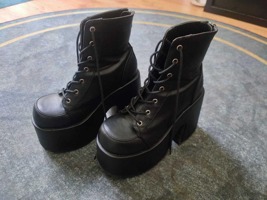 Botas Plataforma Demonia