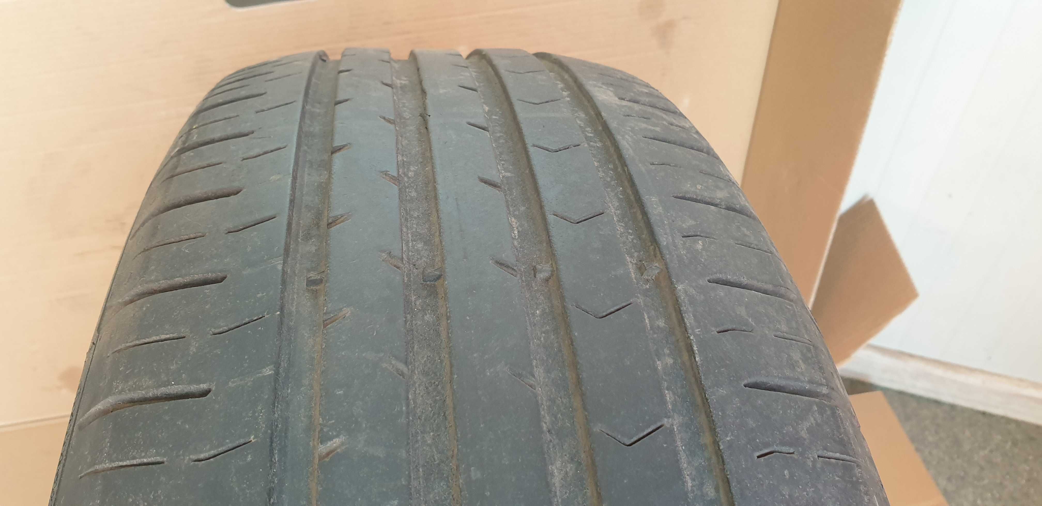 opona letnia Continental ContiPremiumContact 5 235/65R17 104V 1szt.