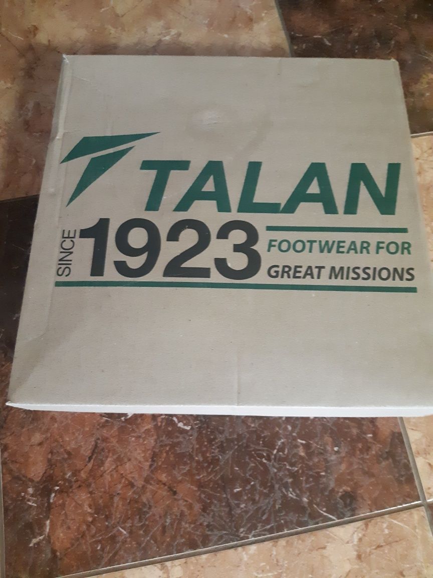 Зимові берці шкіряні ТАЛАН, ботинки військові, з посиленим носком
Берц